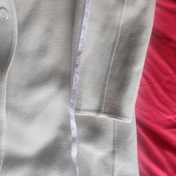 NWOT Uniqlo Light Wool Coat - Picture 7 of 7